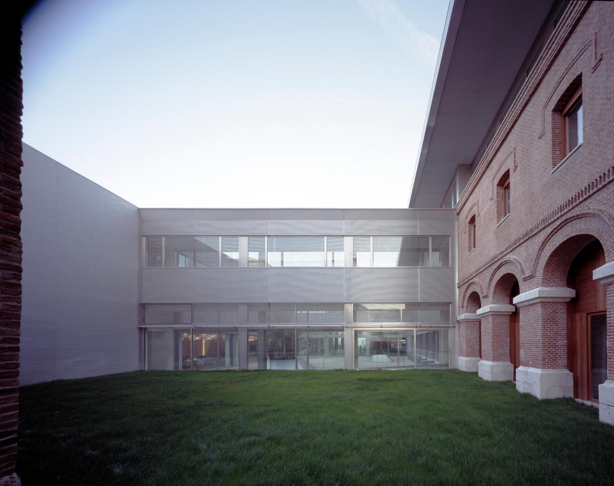 Parador De Alcalá de Henares Kültér fotó